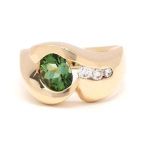 Gold, Diopside, and Diamond Ring