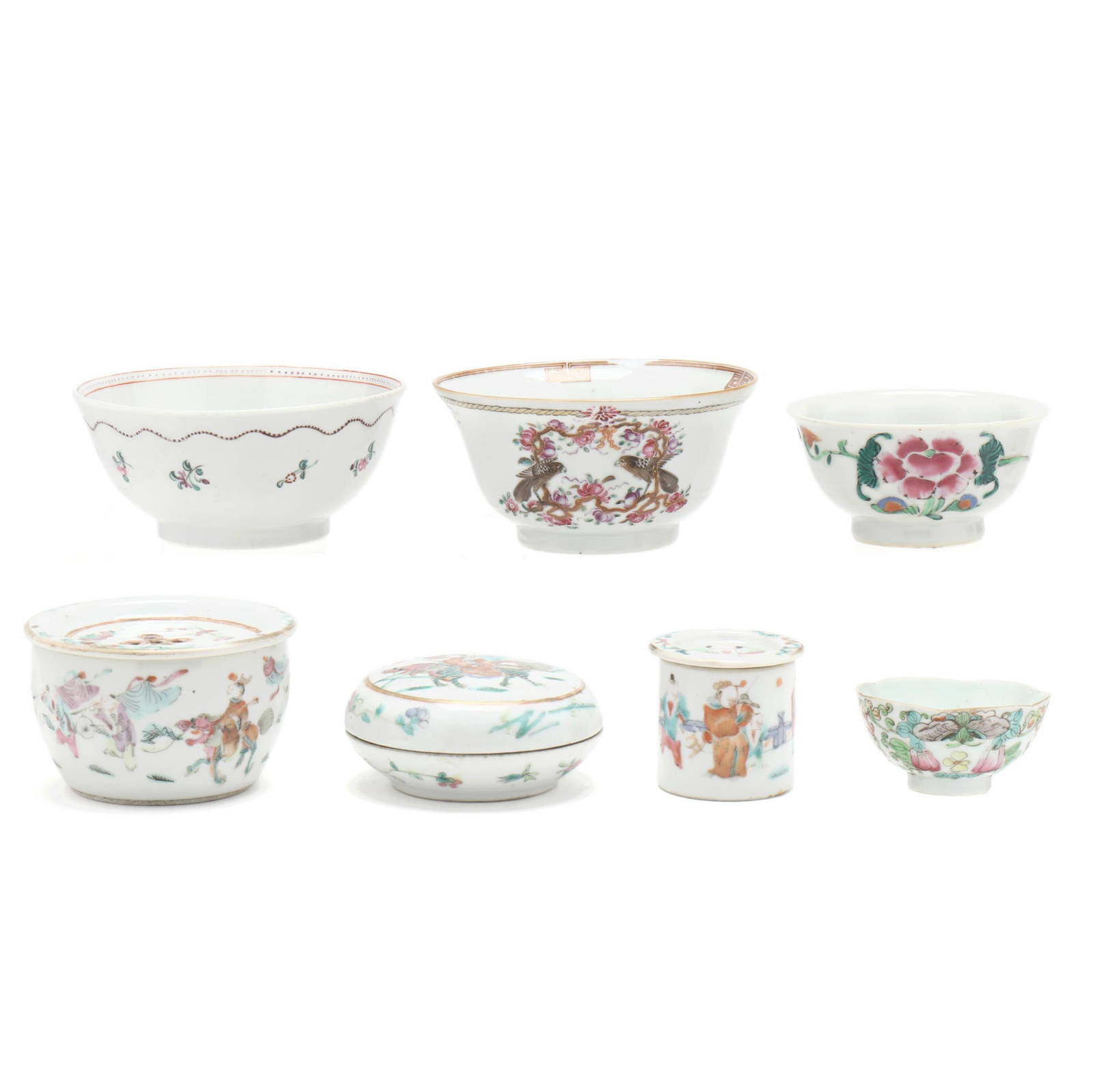 A Group of Seven Chinese Export Porcelain Items