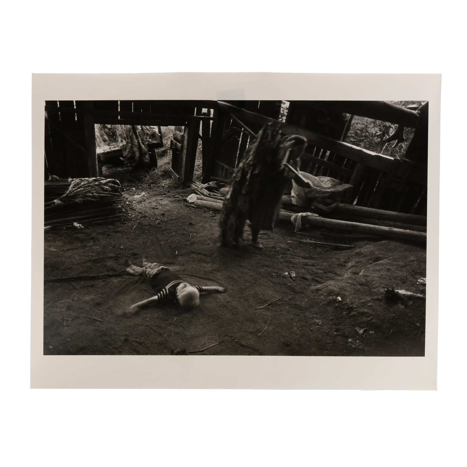 Rob Amberg (NC, b. 1947), Juanita Shelton Hauling Tobacco for Hanging, Hopewell, North Carolina (1 of 4)