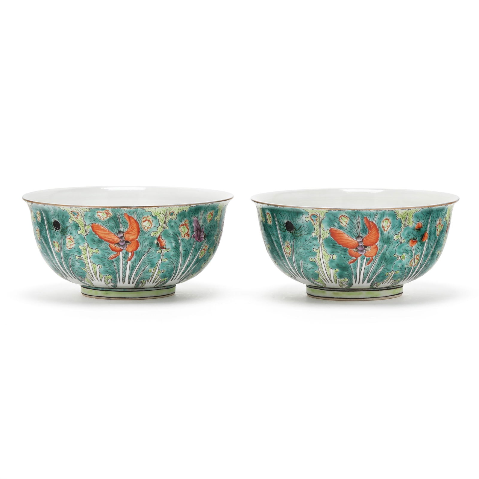 A Pair of Chinese Export Porcelain Cabbage Leaf Bowls (1 of 8)