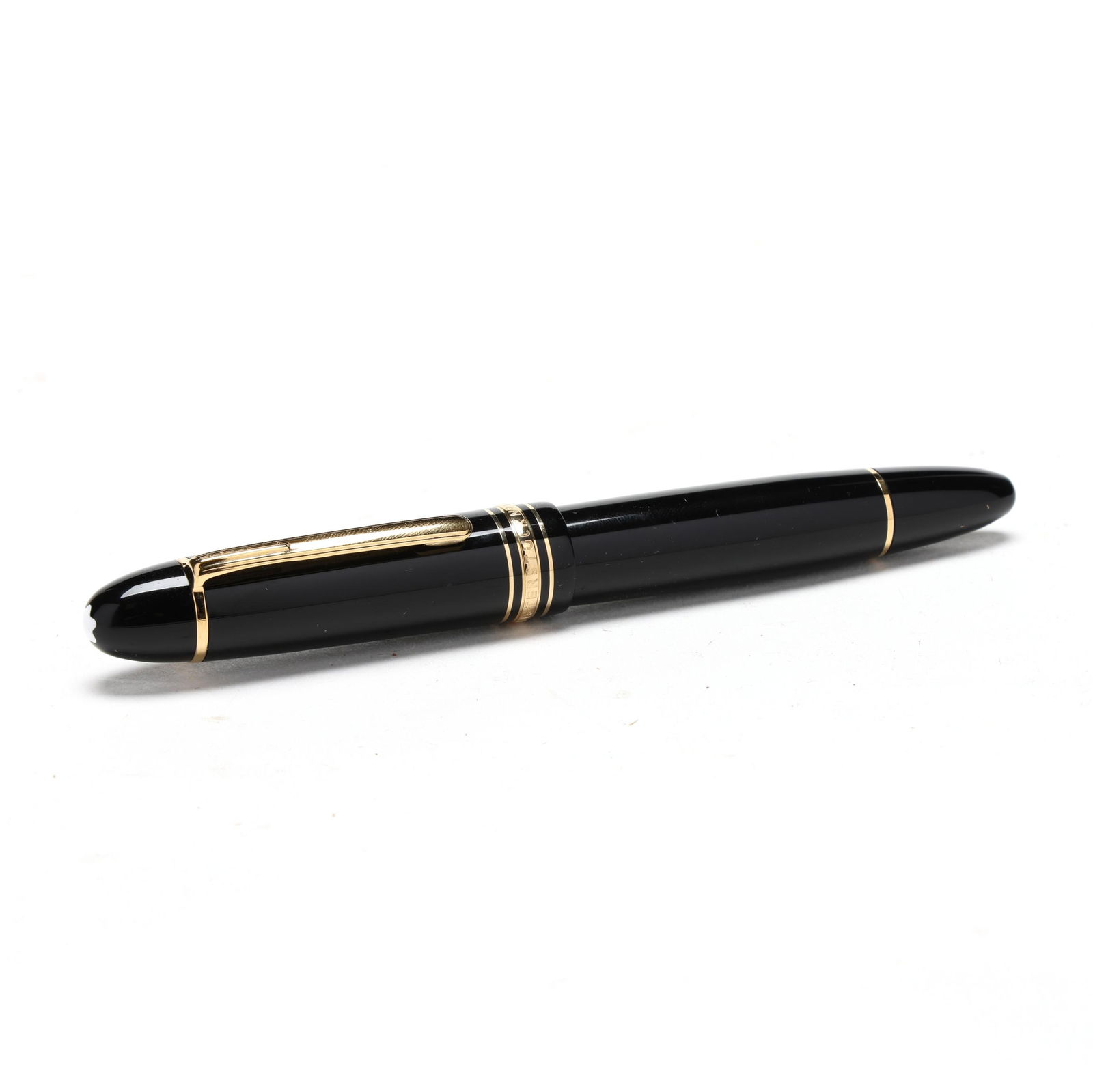 Montblanc Meisterstück Fountain Pen (1 of 8)
