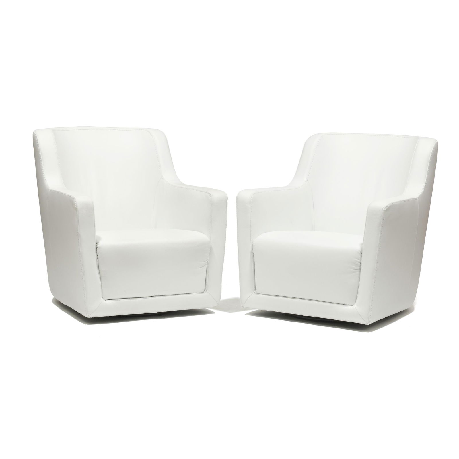 Bracci, Pair of Contemporary Leather Club Chairs (1 of 5)