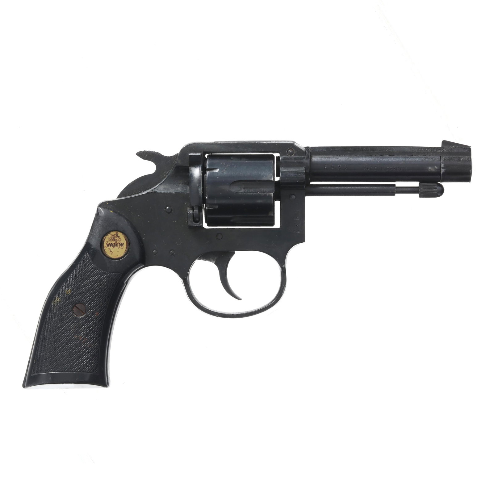 Gerstenberger "Valor" .22 Rimfire Revolver w/ Holster: Gerstenberger "Valor" .22 Rimfire Revolver w/ HolsterSerial number 6832 present on right side of frame, cylinder and barrel, blackened metal frame and steel barrel, double and single action, black pla