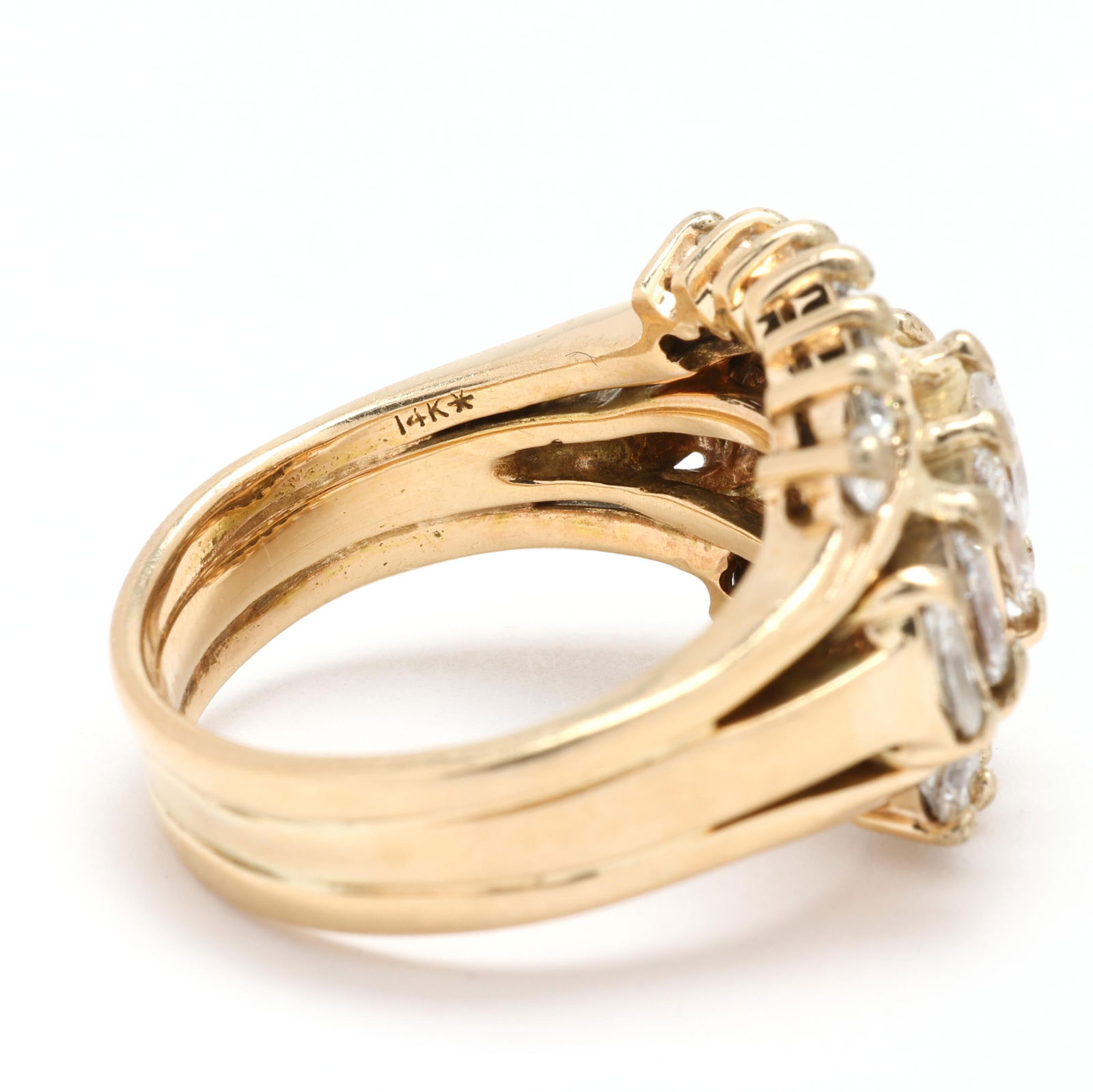 Gold and Diamond Ring - 6