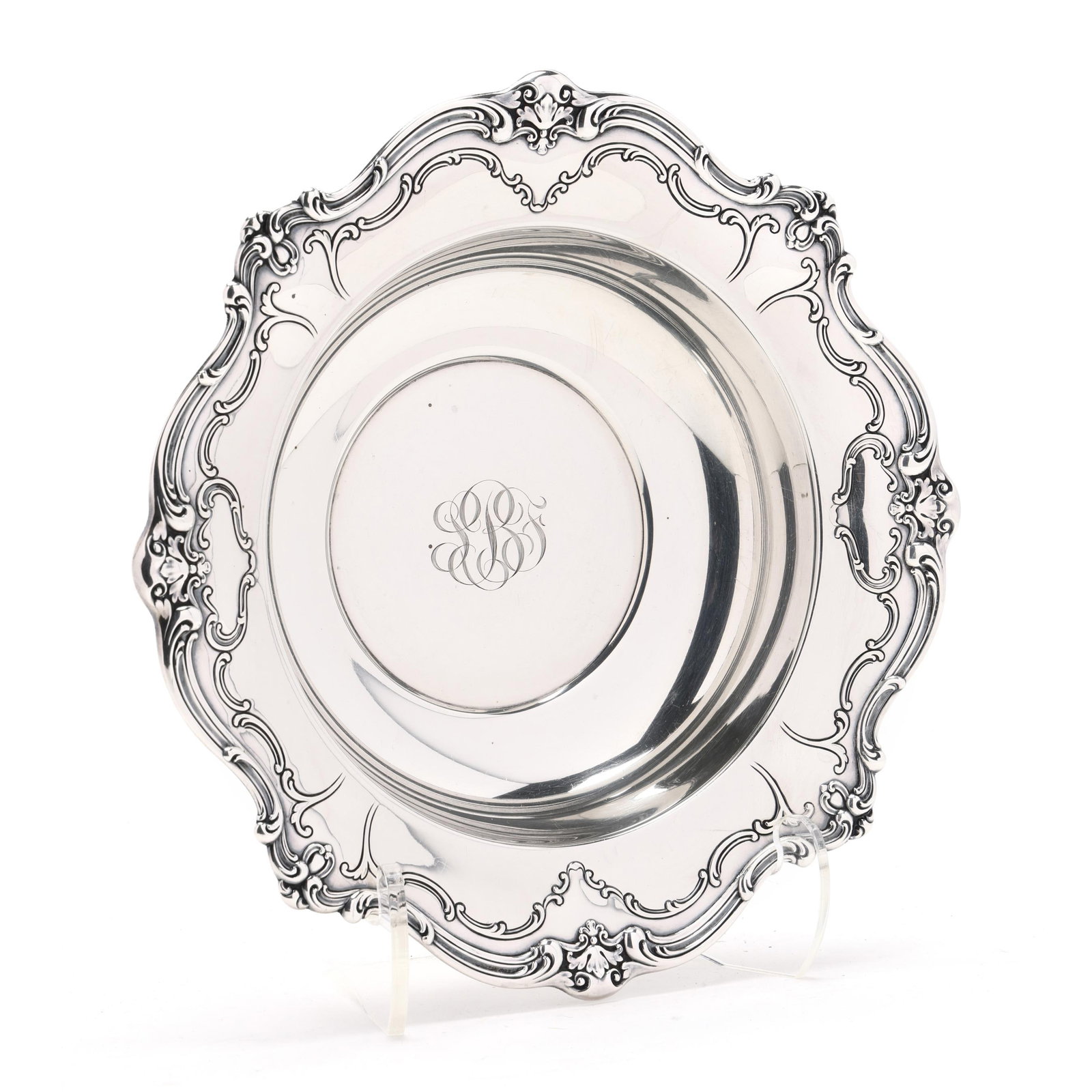 Gorham Chantilly-Duchess Sterling Silver Vegetable Bowl: Gorham Chantilly-Duchess Sterling Silver Vegetable Bowlpattern number 745, with script monogram to the center well. 10 1/2 in. dia. 14.95 troy oz. Private Collection, Greensboro, North Carolina Additi