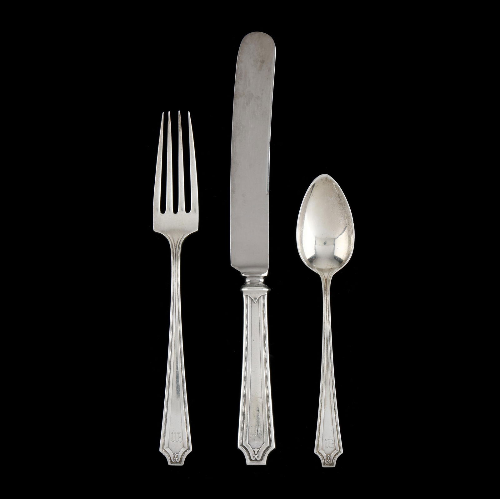 Whiting King Albert Sterling Silver Flatware: Whiting King Albert Sterling Silver Flatware circa 1920, (54) pieces to include: (8) dinner knives (8 7/8 in.); (8) dinner forks (7 1/8 in.); (9) teaspoons (5 7/8 in.); (8) bouillon spoons; (4)