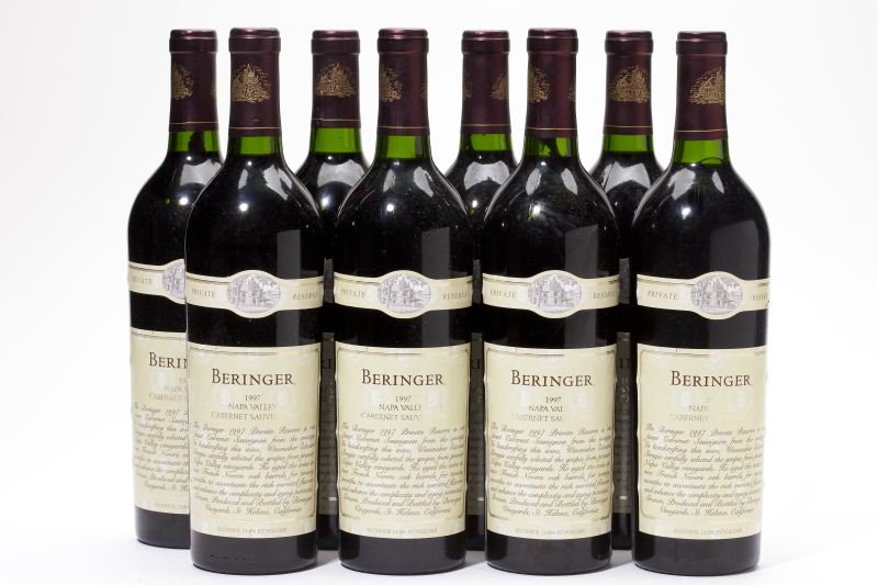 Beringer: Beringer "...exhibits wonderful plum, blackberry, cedar, spice and subtle smoky oak notes, a gorgeously opulent texture, full-bodied power and hints of roasted espresso and white chocolate in the flav