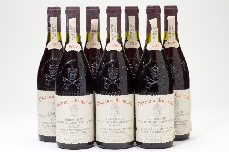 Chateauneuf du Pape: Chateauneuf du Pape "...Velvety-textured, opulent, sweet, and appealing, this remains a classic Beaucastel."(91pts RP) 1985 7 bottles Chateau de Beaucastel 2.5cm or better