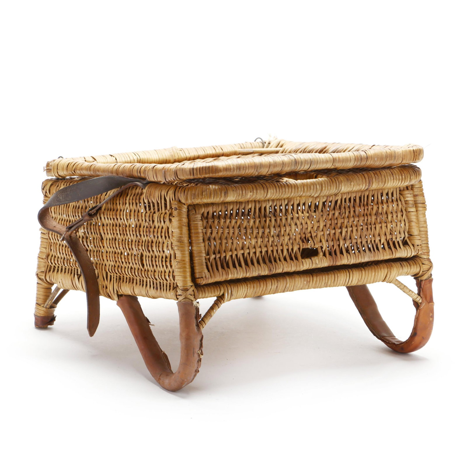 Early Wicker Folding Canoe Chair (1 of 7)