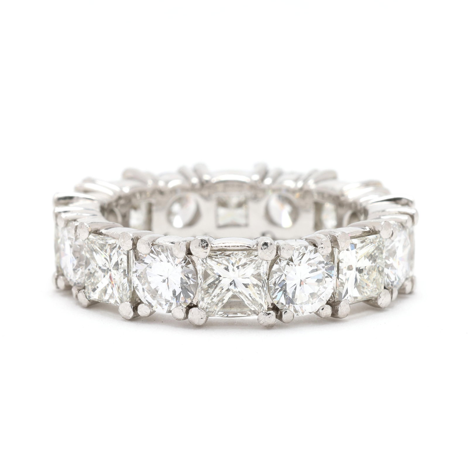 Platinum and Diamond Eternity Band: Platinum and Diamond Eternity Band t