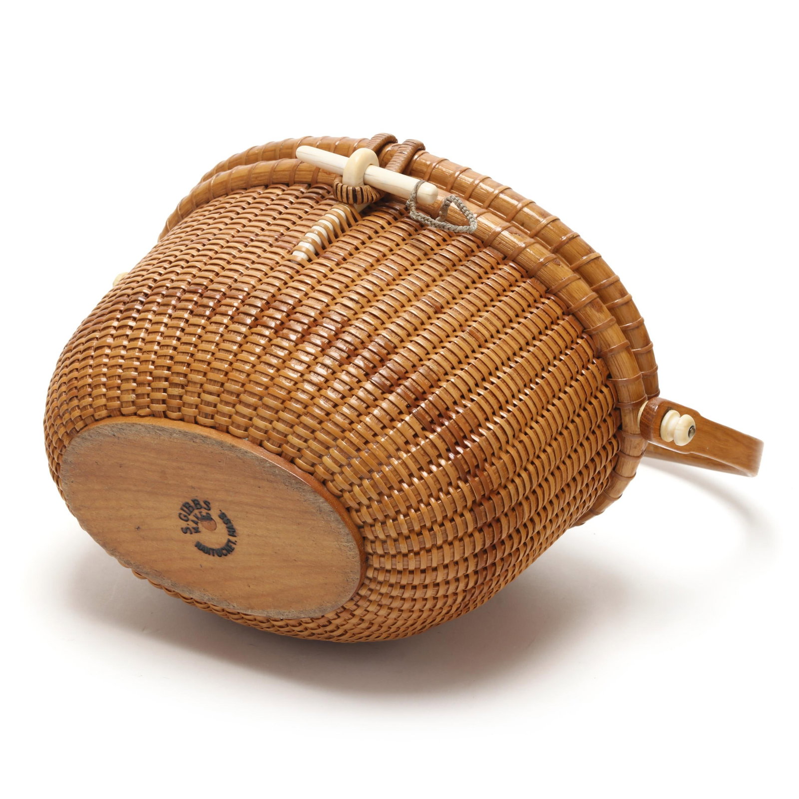 Stephen Gibbs (1896-1974), A Fine Nantucket Lightship Basket - 7