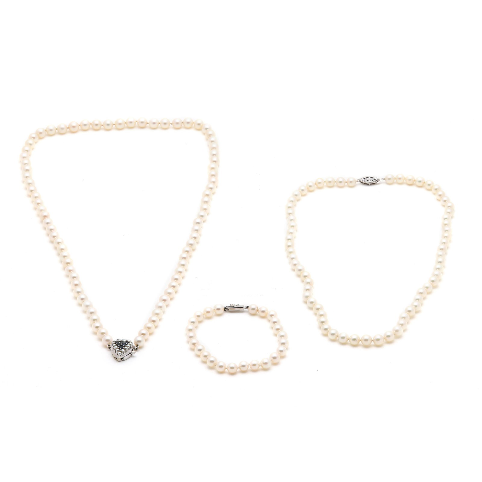 Two Single Strand Pearl Necklaces and a Pearl Bracelet (1 of 8)