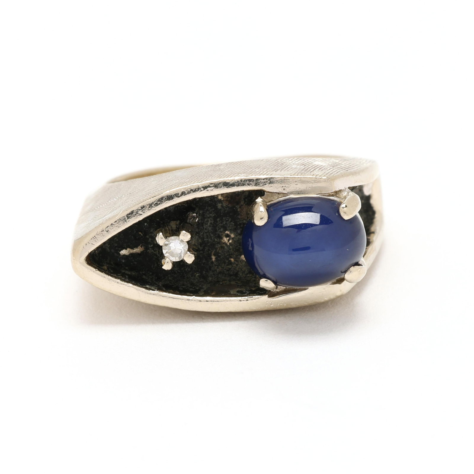 White Gold and Synthetic Star Sapphire Ring (1 of 6)