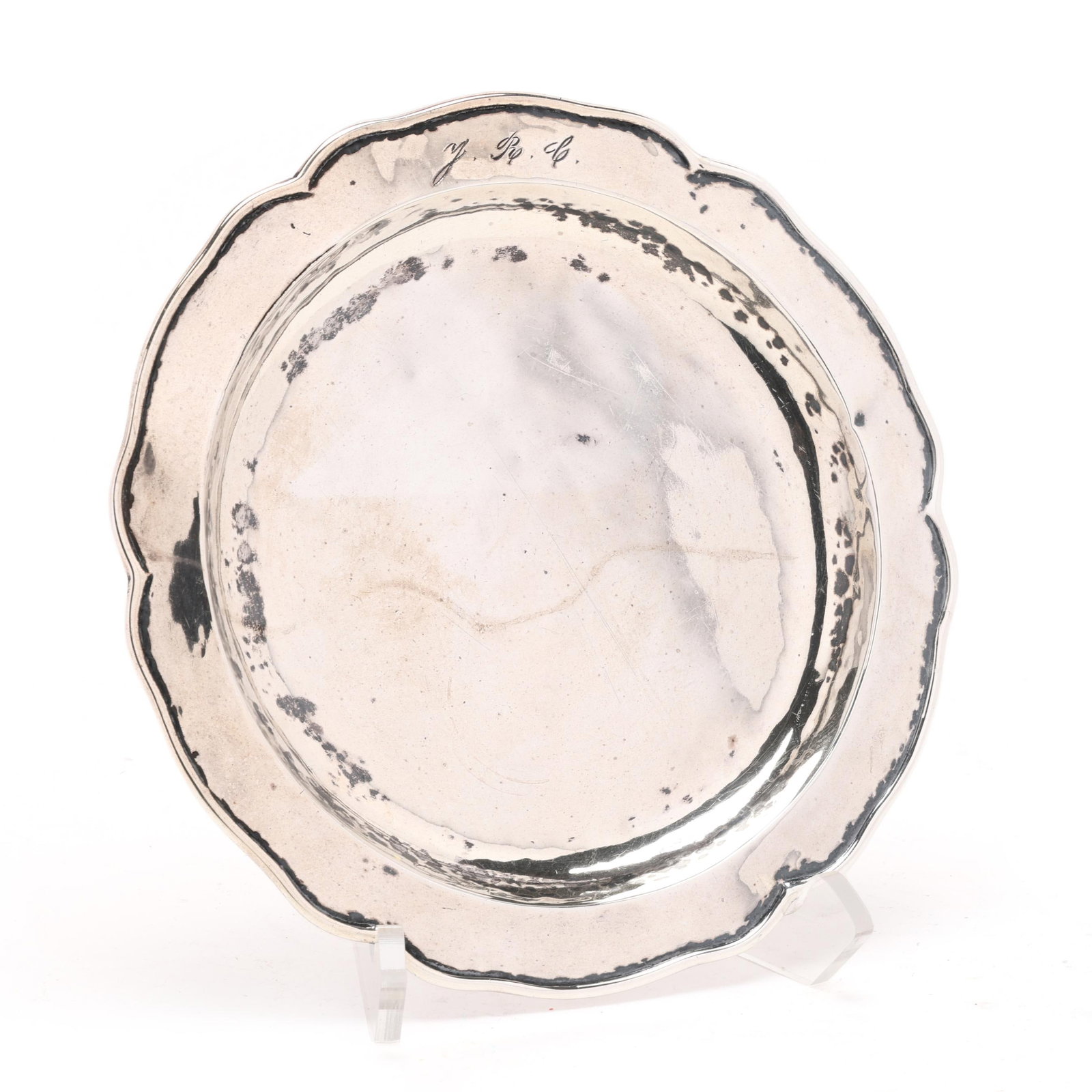 Latin American .900 Silver Hand-Wrought Dish: Latin American .900 Silver Hand-Wrought Dish 20th century, marked "Hecho A Mano" "0900", with a hand-hammered surface and shaped rim, monogrammed "YRC". 7 3/4 in. dia. 7 troy oz. From the Collection