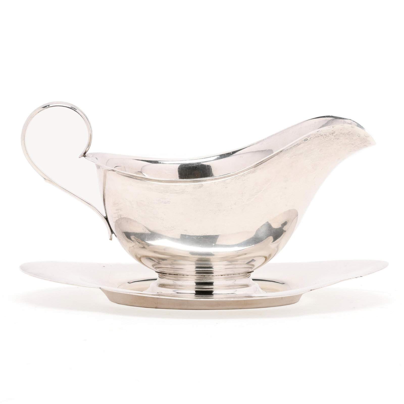 Gorham Sterling Silver Gravy Boat with Attached Underplate (1 of 6)