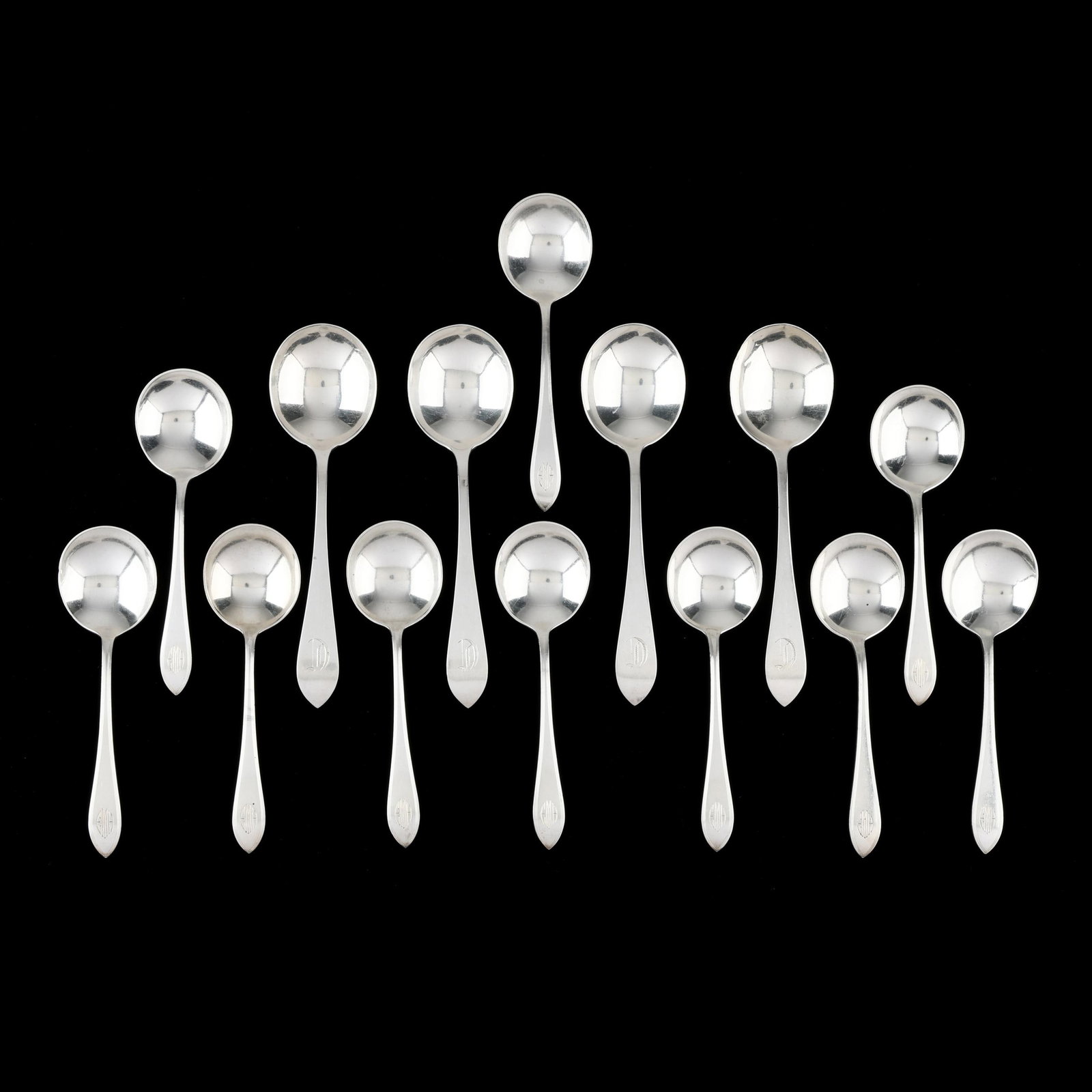 Fourteen Sterling Silver Round Bowl Soup Spoons (1 of 8)