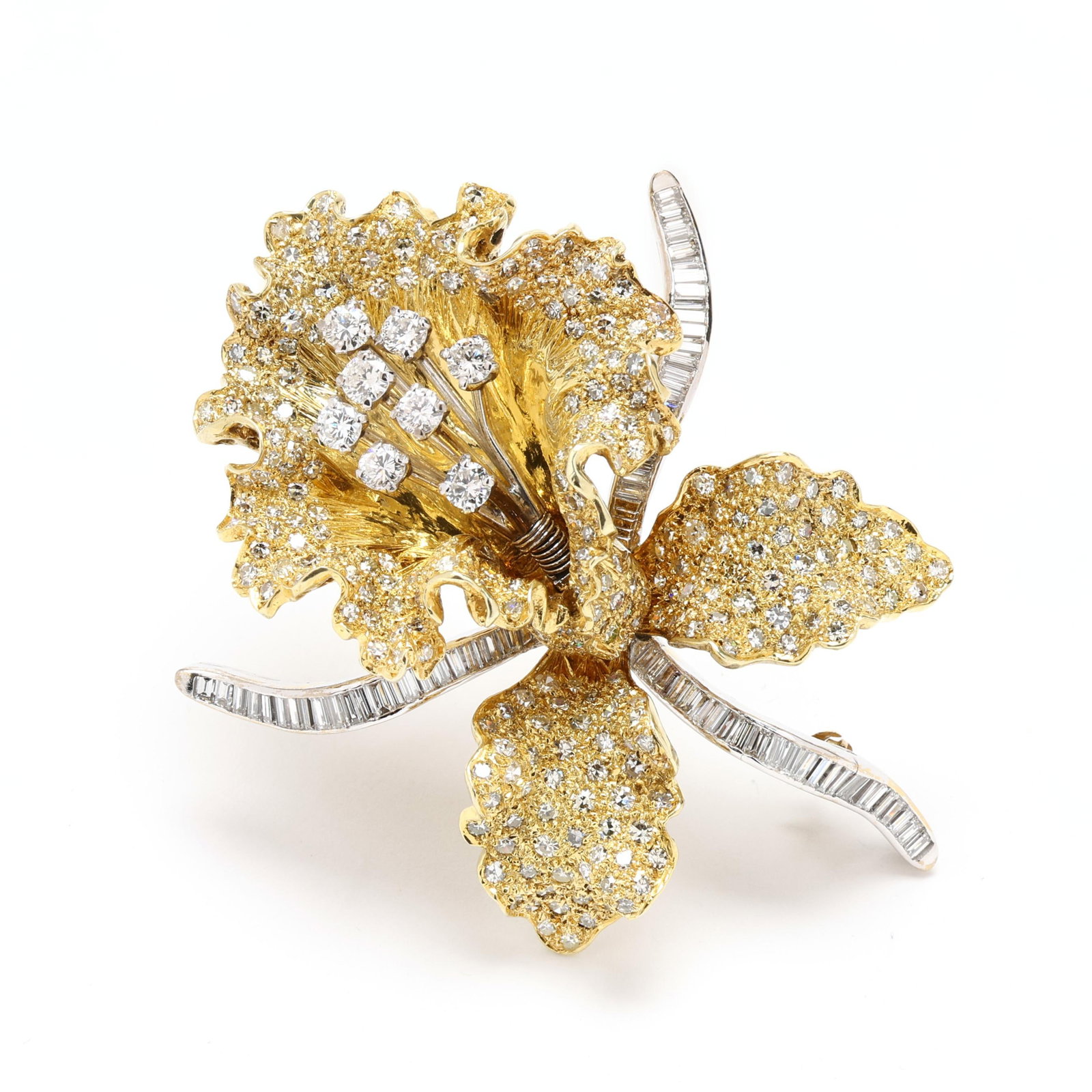 Bi-Color Gold and Diamond Floral Motif En Tremblant Brooch: Bi-Color Gold and Diamond Floral Motif En Tremblant Brooch