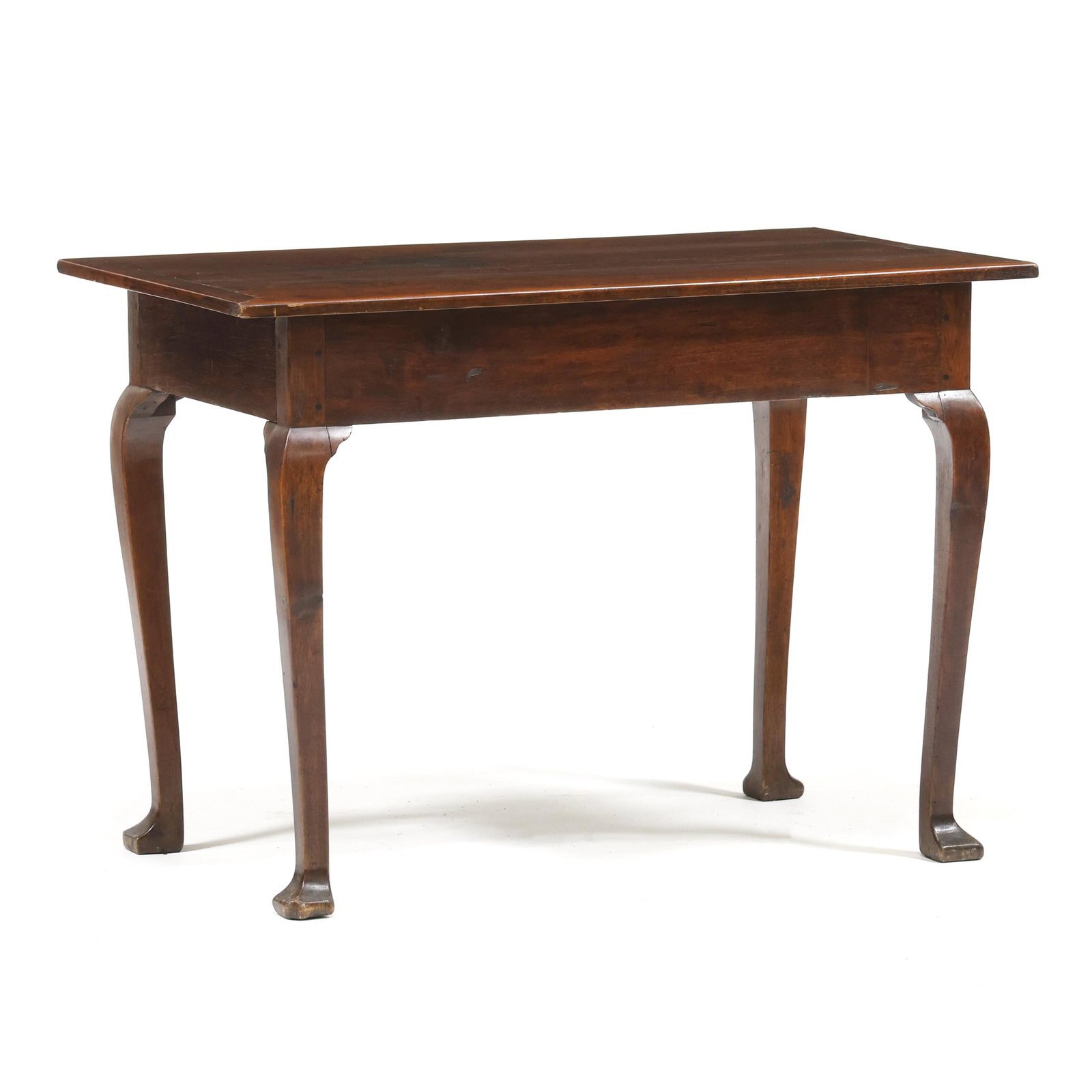Southern Queen Anne Mahogany Tea Table: Southern Queen Anne Mahogany Tea Table attributed to eastern North Carolina or South Carolina, circa 1750-1760, conforming rectangular top with bread board ends, flush skirt, tall cabriole legs with s