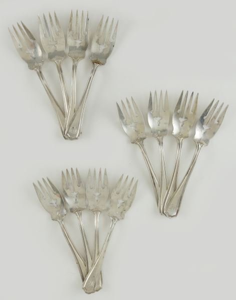 Reed & Barton "Hepplewhite" Sterling Silver: Reed & Barton "Hepplewhite" Sterling Silver set of (12) salad forks, monogrammed. 12.05 total troy oz.