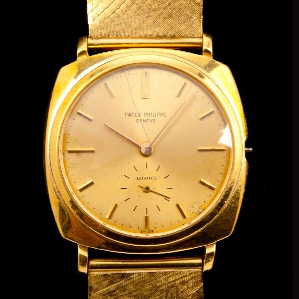 Gent's Gold Wrist Watch, Patek Philippe: Gent's Gold Wrist Watch, Patek Philippeautomatic, works signed Patek Philippe / Geneve; numbered 3525/519050Case 1.25 x 1.25 in.; LOA 7 in.58.7 dwt.