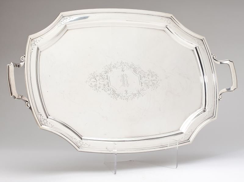 Reed & Barton Sterling Silver Waiter: Reed & Barton Sterling Silver Waiter with double handles, the well with ornate cartouche engraved "R," pattern number 846/C. 26.5 x 15.5 in. 87.45 troy oz. Estate of the Late Diana H. Douglas, Souther