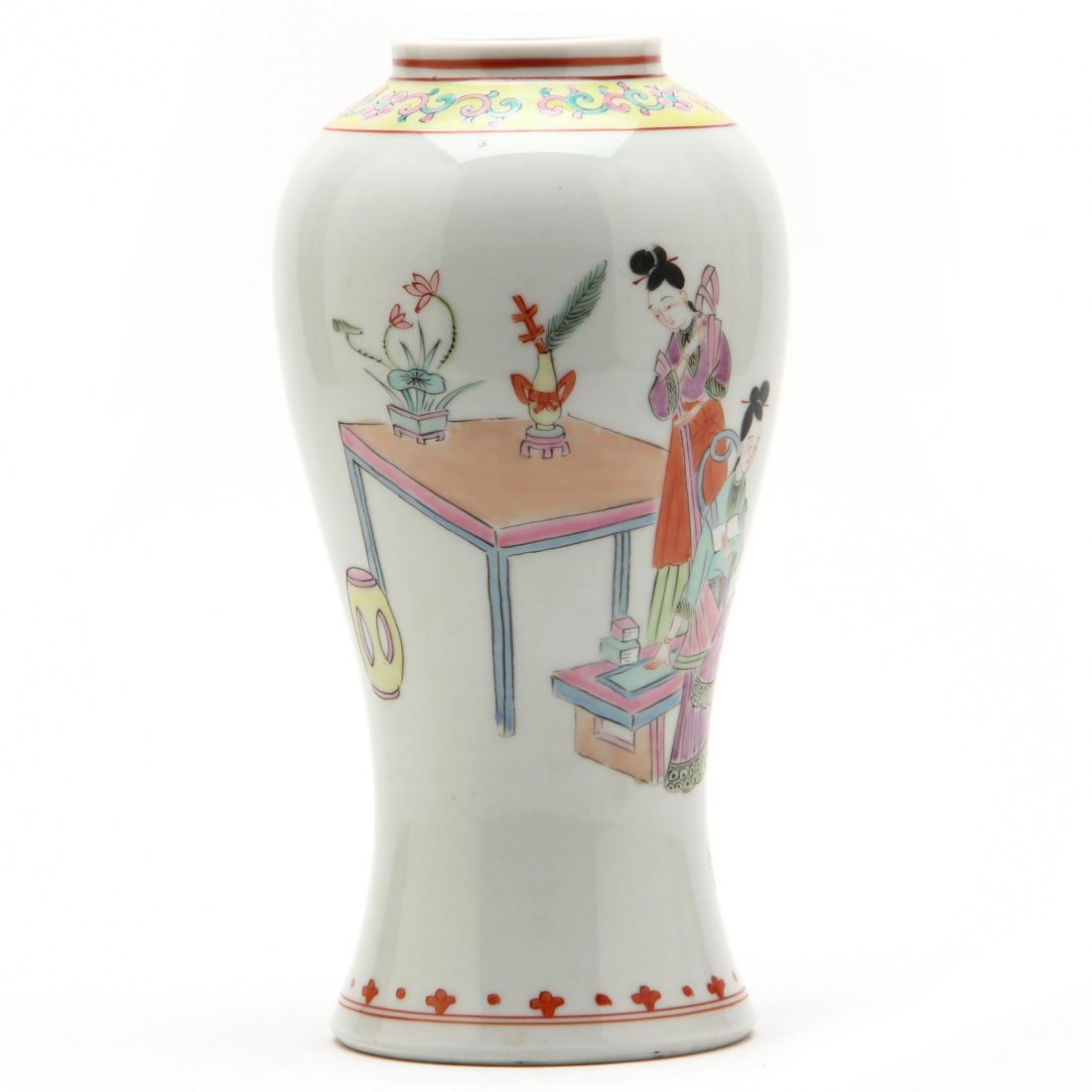 Chinese Export Porcelain Vase (1 of 3)