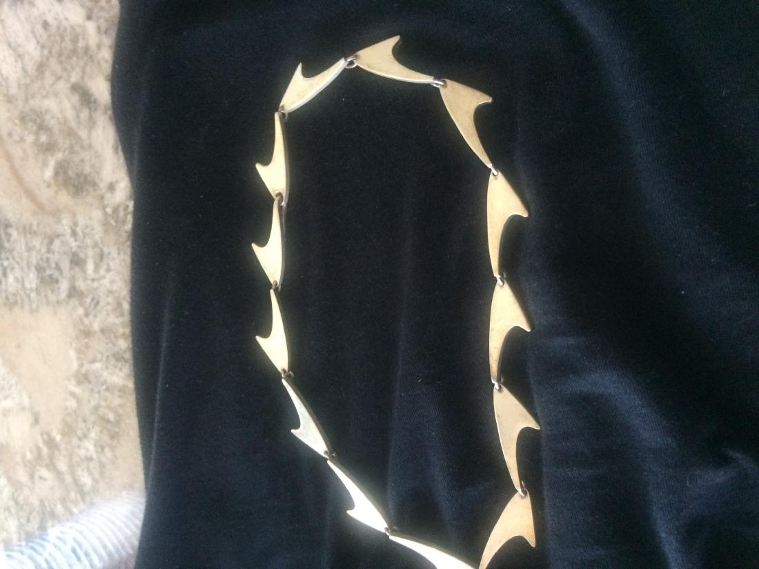 FAMED SILVERSMITH BENT KNUDSEN STERLING SILVER NECKLACE: FAMED DANISH SILVER DESIGNER BERT KNUDSEN STERLING SILVER NECKLACE , AS SHOWN..MEASURING ABOUT 14.5 INCHES AND WEIGHING ABOUT 53 GRAMS