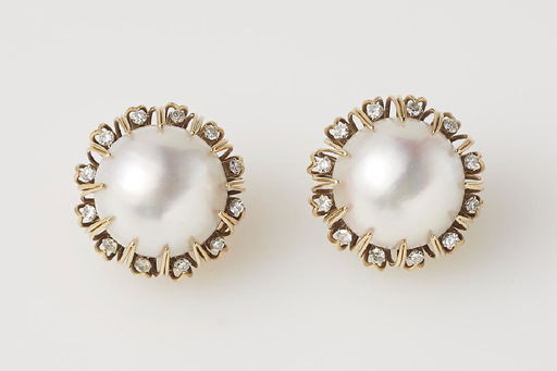 Tiffany 18k Gold Mabe Pearl Diamond Earrings Tiffany 18k Gold Mabe Pearl Diamond Earrings
