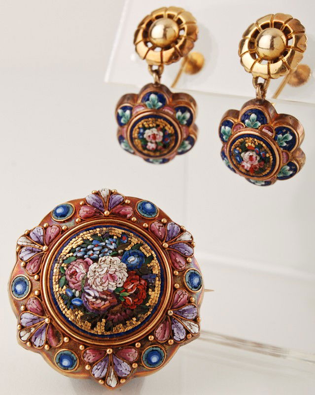 European Antique Gold Micromosaic Brooch Earrings: European Antique signed and assayed 14K Gold Micromosaic Brooch and screw back earrings. The set has an impressed makers mark of an acorn? and crossed keys within a shield. The set is in good conditio