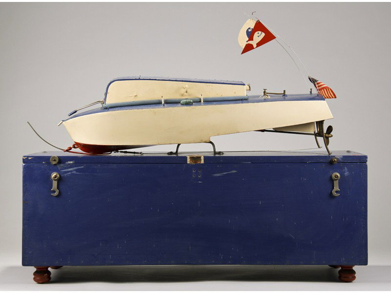 Old 1940's Toy 26" Speed Boat Engine Box & Case: Modernistic 1940's Engine Powered Toy Speed Boat. The home built pond boat comes complete with the original wooden case. It was built in the 1940's in Montauk, Long Island, New York. The piston engine