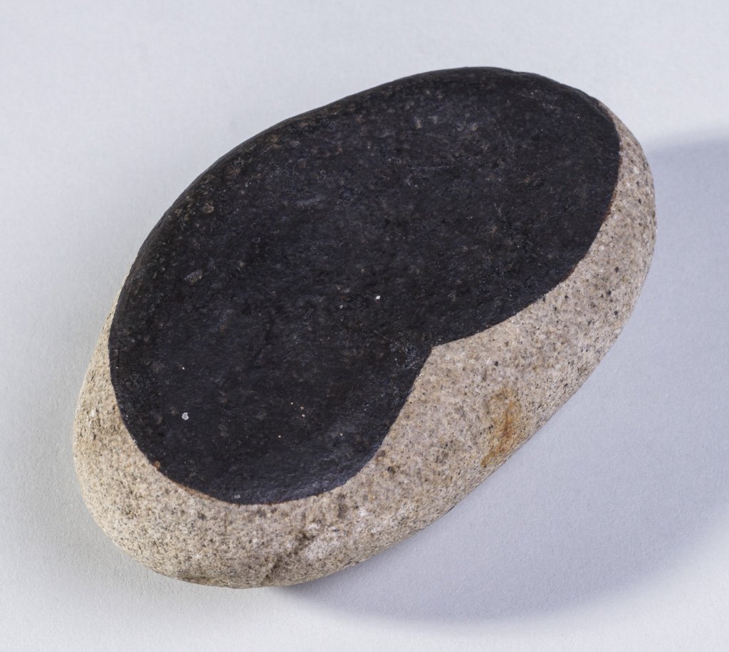 Smith, Leon Polk (Amer., 1906-1996) Painted 1960 Rock: Smith, Leon Polk (American, 1906-1996) Painted Modern 1960 Rock. Signed LPS 1960 on underside. Decorated with a black bean shape on top. Leon painted these rocks that he collected on his walks along t
