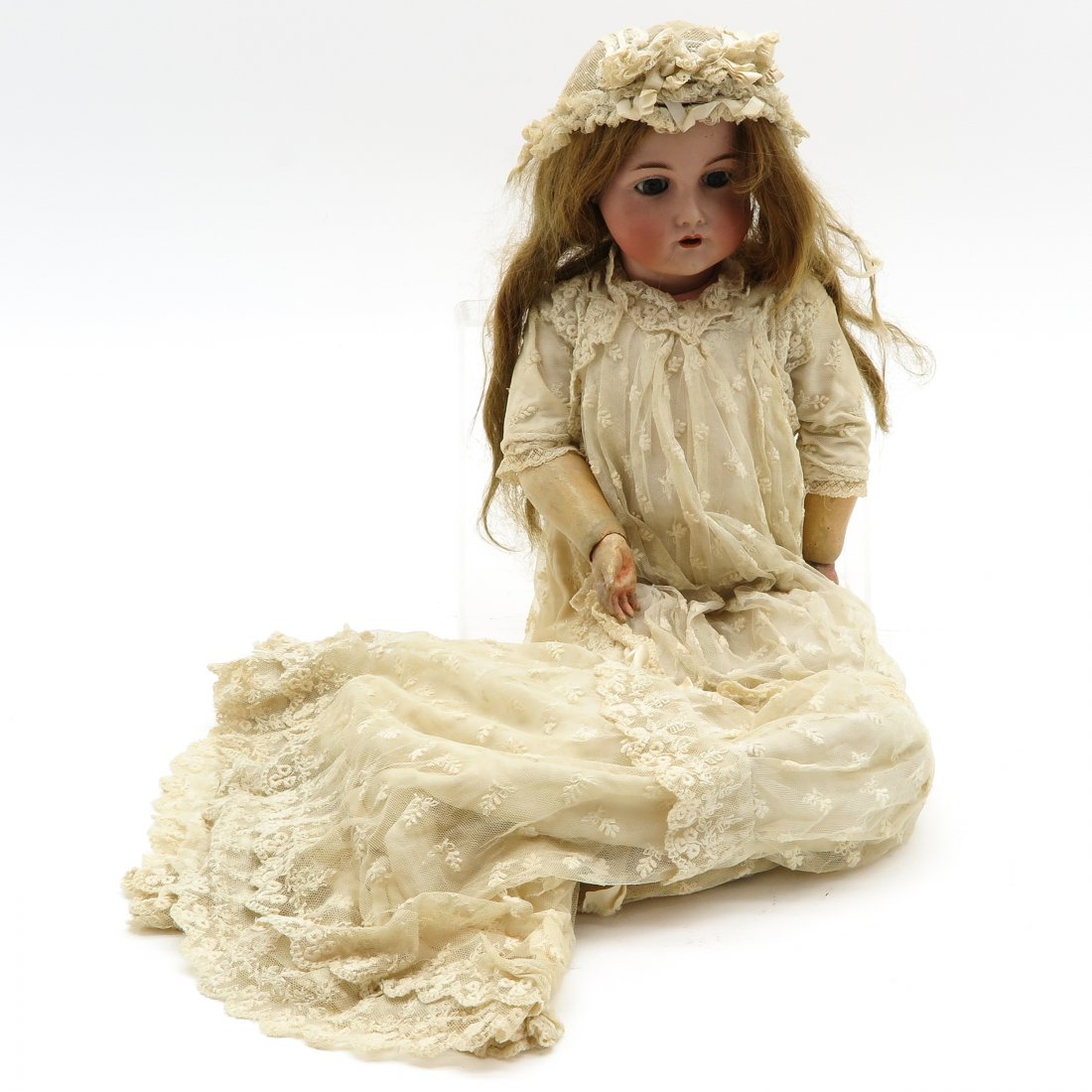 Simon Halbig K & R Doll (1 of 2)