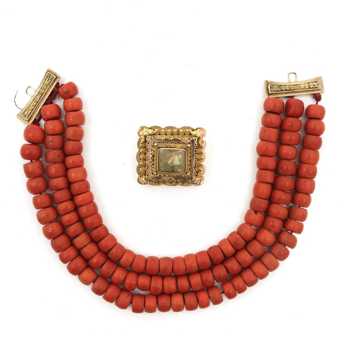 19th Century 3 Strand Red Coral Bracelet on 14KG Clasp (1 of 3)
