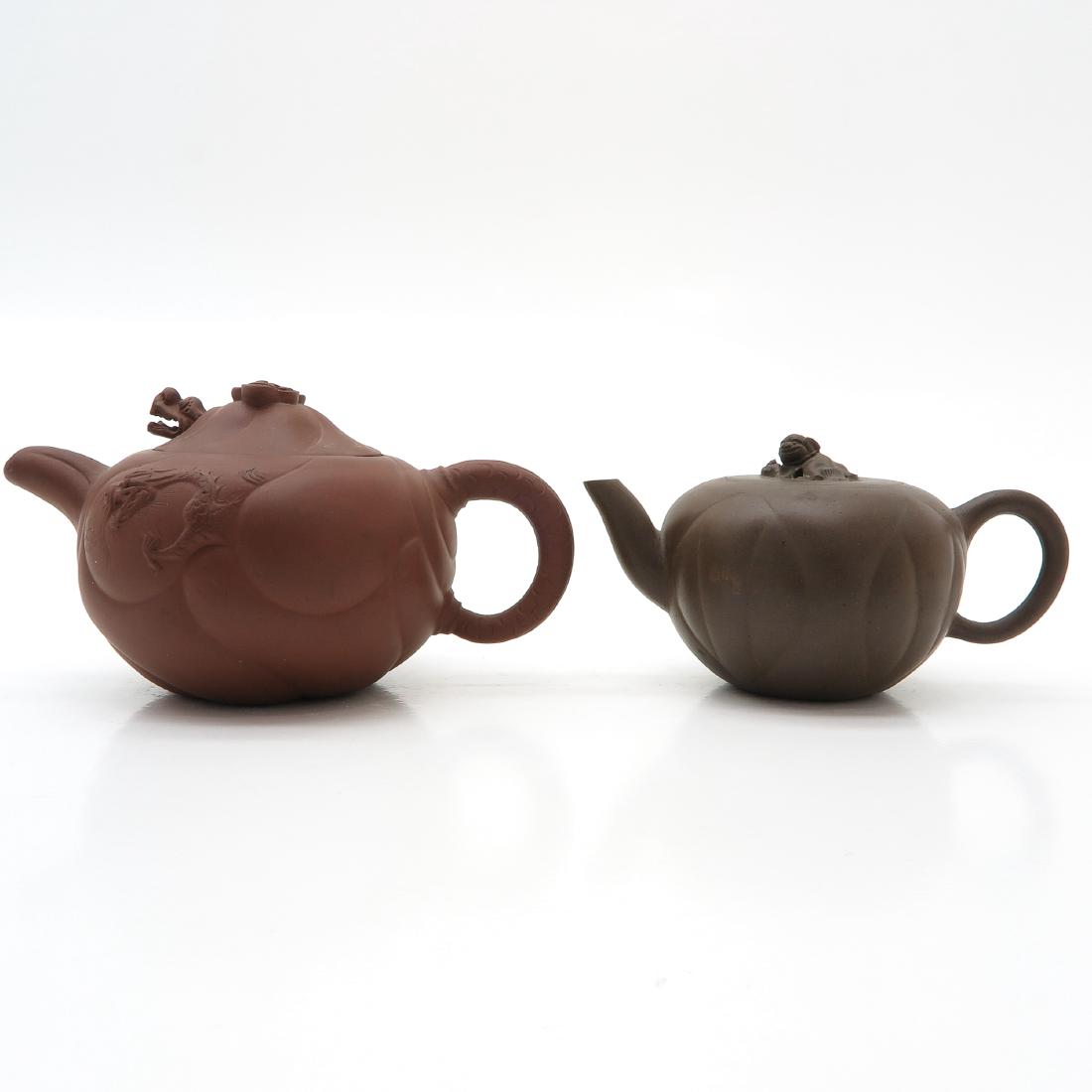Lot of 2 Yixing Teapots (1 of 6)