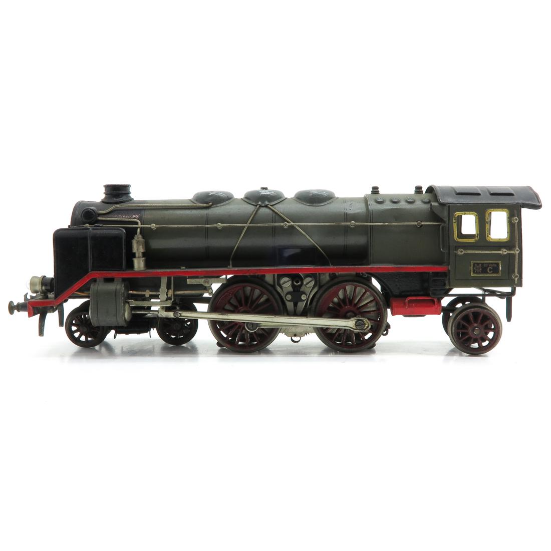 Vintage Marklin Locomotive (1 of 6)