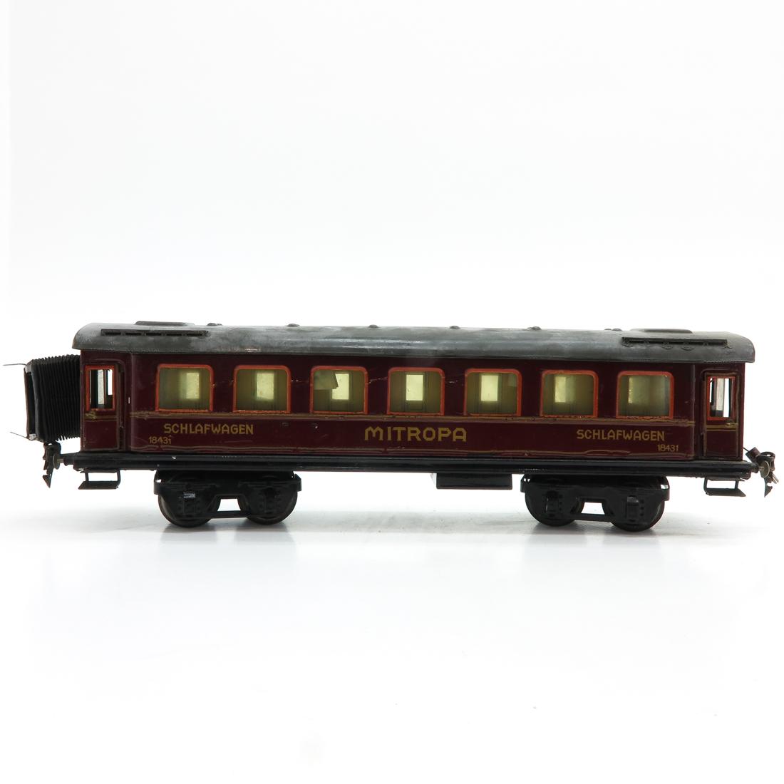 Vintage Marklin Mitropa Passenger Car (1 of 6)