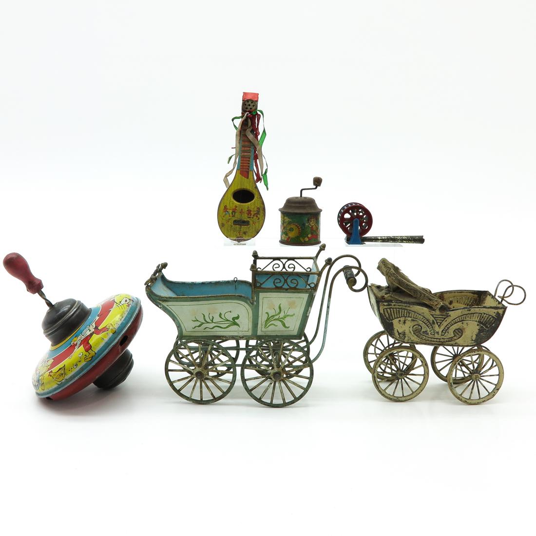 Diverse Lot of 6 Vintage Toys (1 of 3)