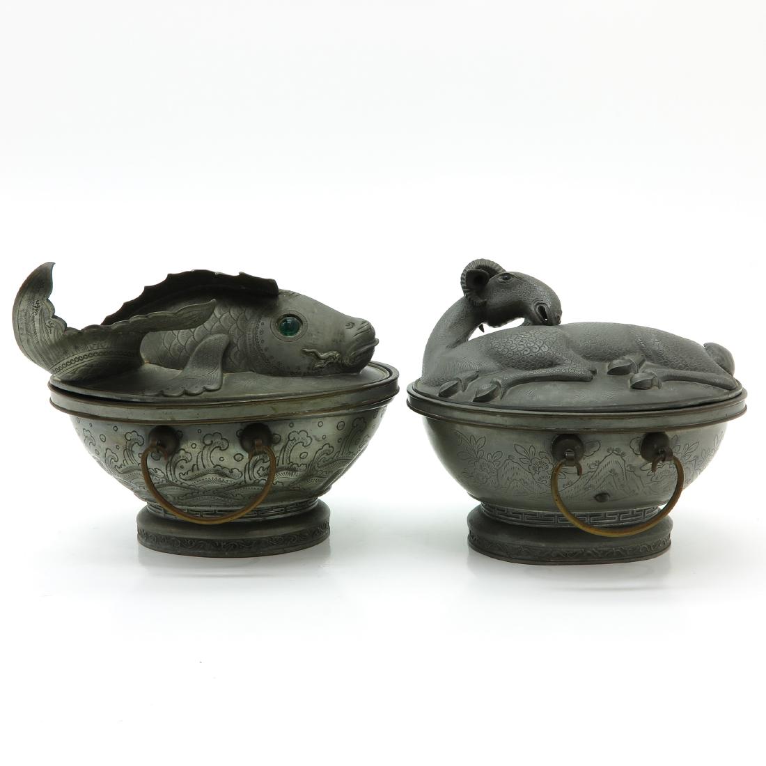 A Lot of 2 Pewter Figural Covered Dishes (1 of 7)