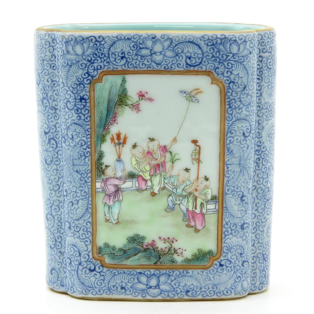 A Polychrome Decor Pencil Pot (1 of 9)