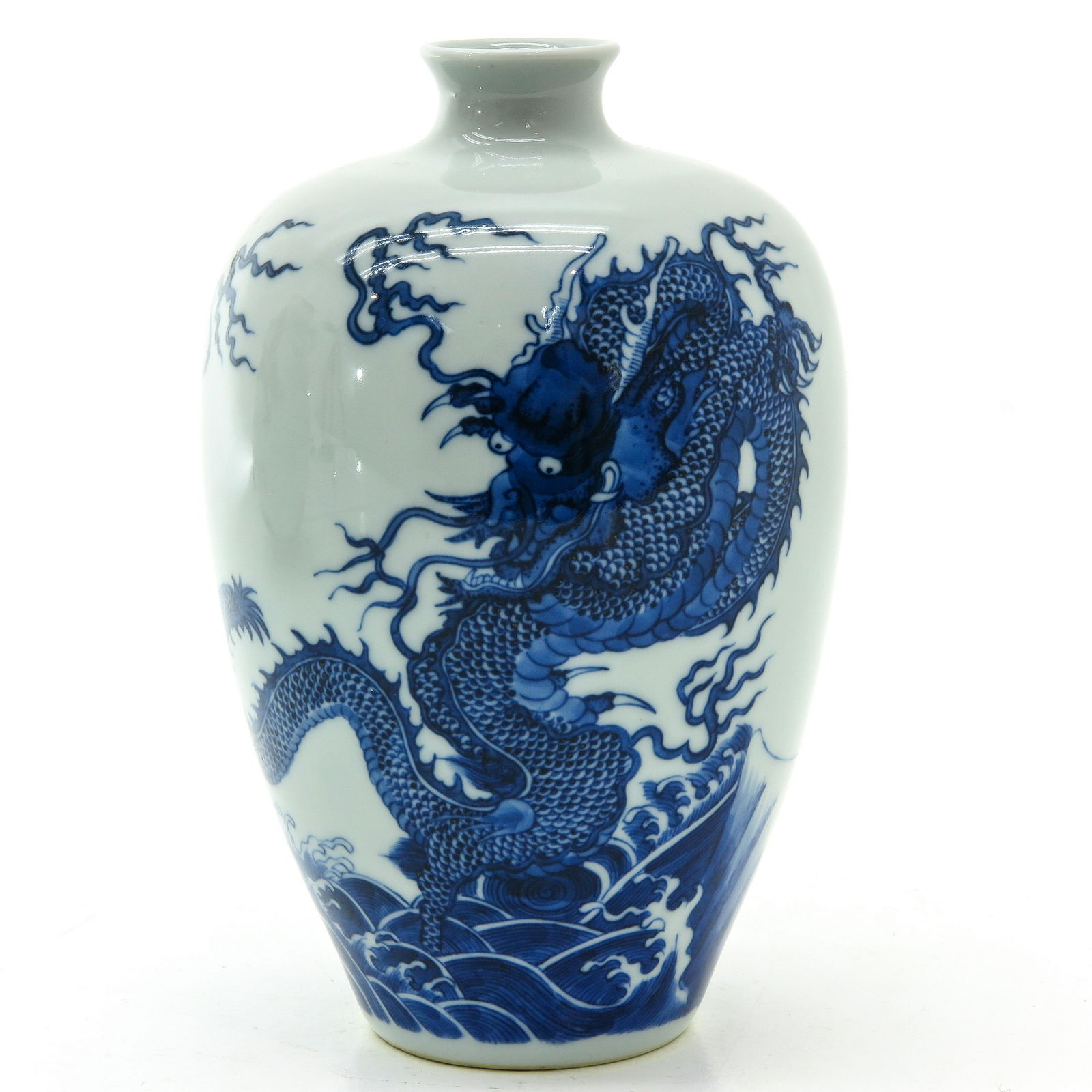 A Blue and White Decor Vase (1 of 9)