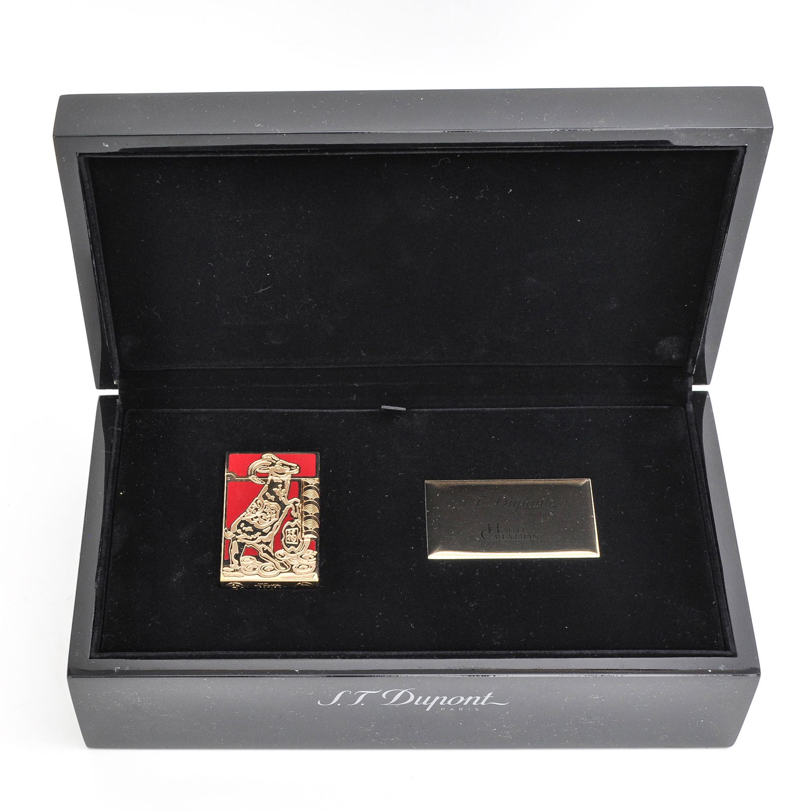 A Dupont Lighter (1 of 7)