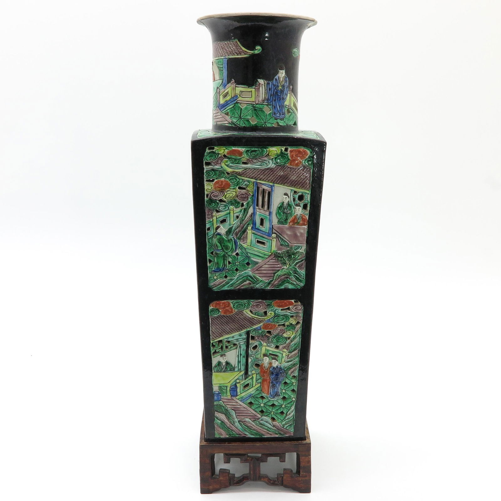 A Famille Verte Vase (1 of 10)