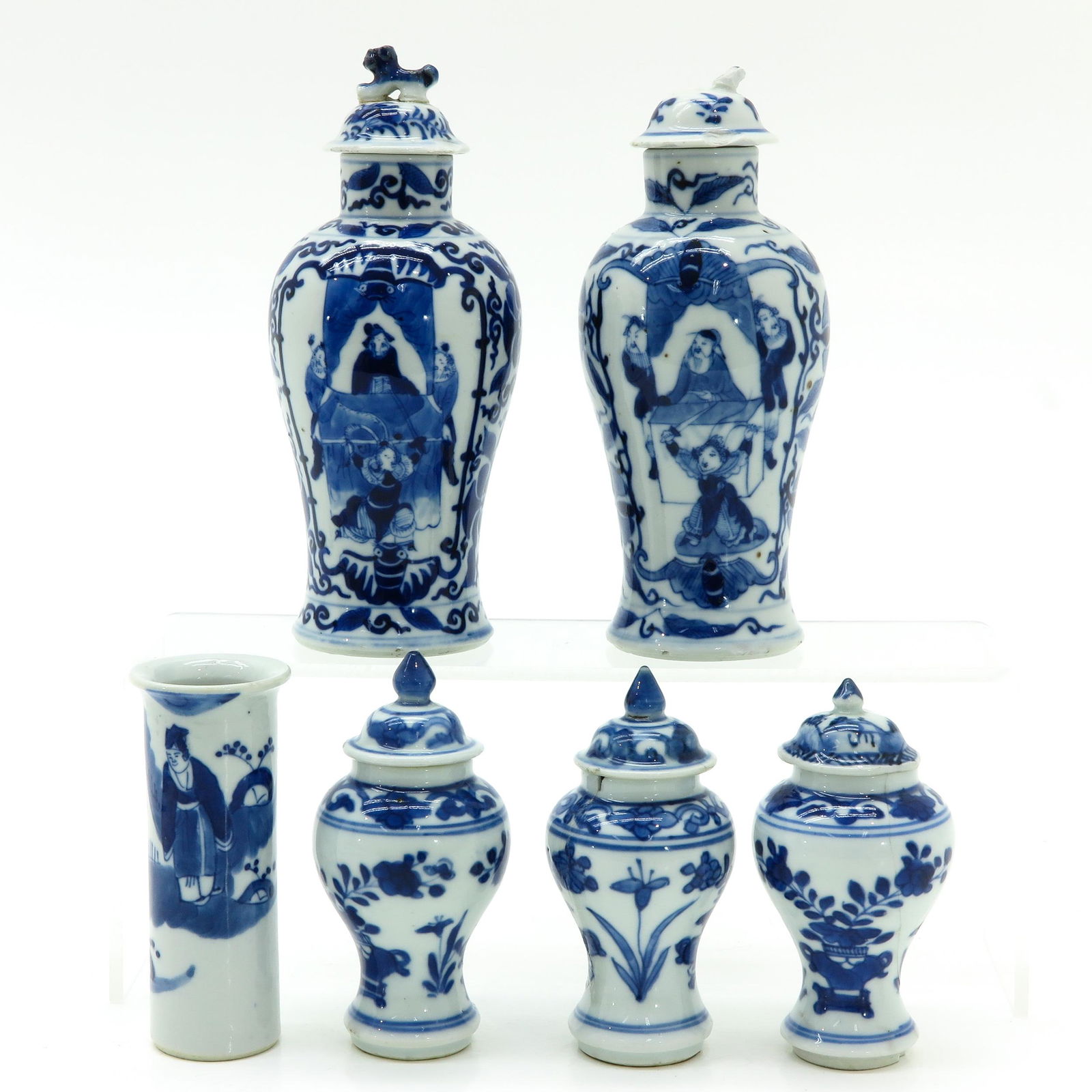 A Diverse Collection of Chinese Porcelain items (1 of 8)