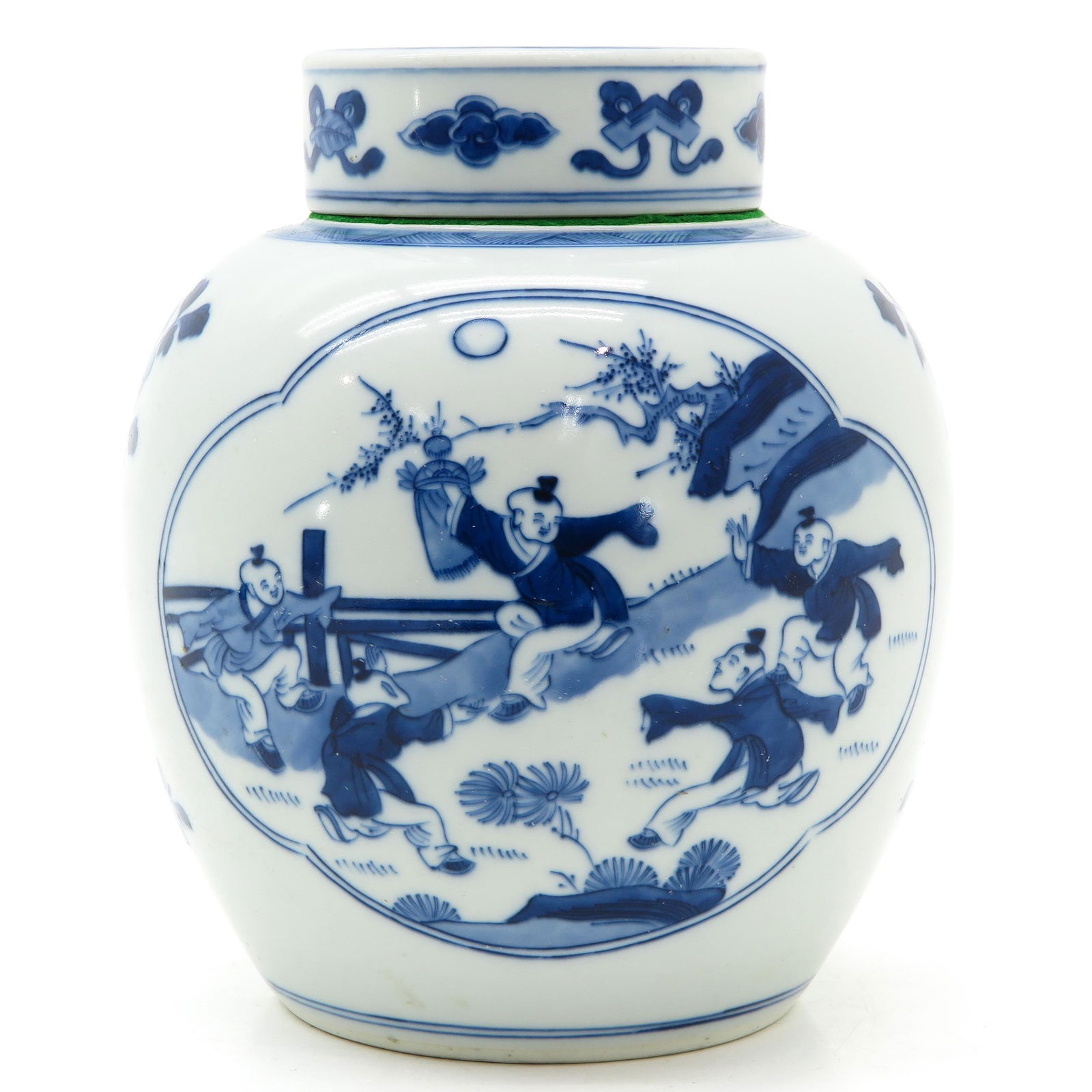 A Chinese Blue and White Ginger Jar (1 of 7)