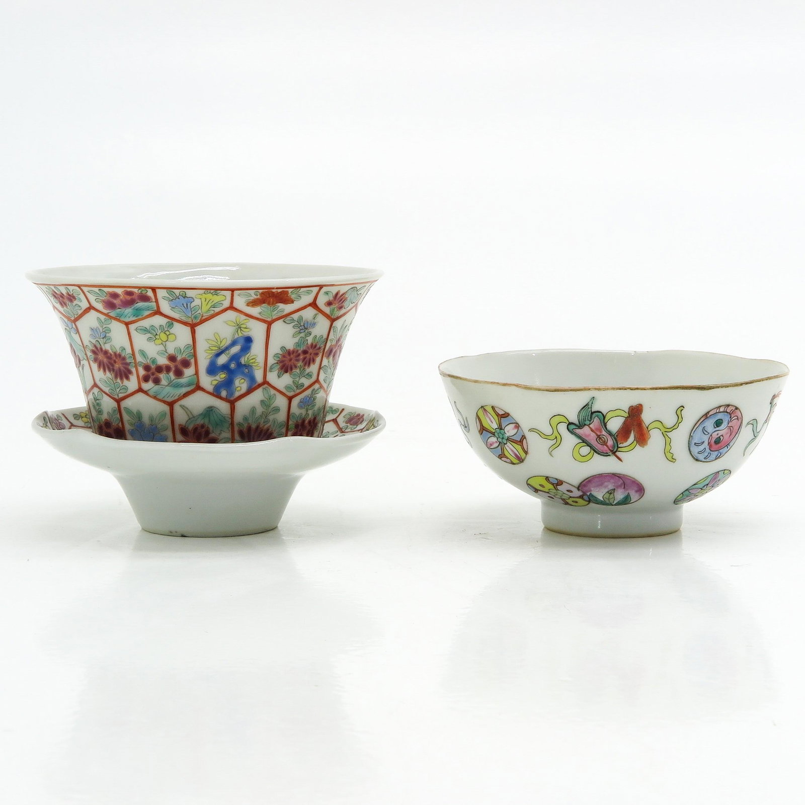 Two Cups and One Saucer: Including Yongzheng Mark, saucer is 11 cm. in diameter, chip.