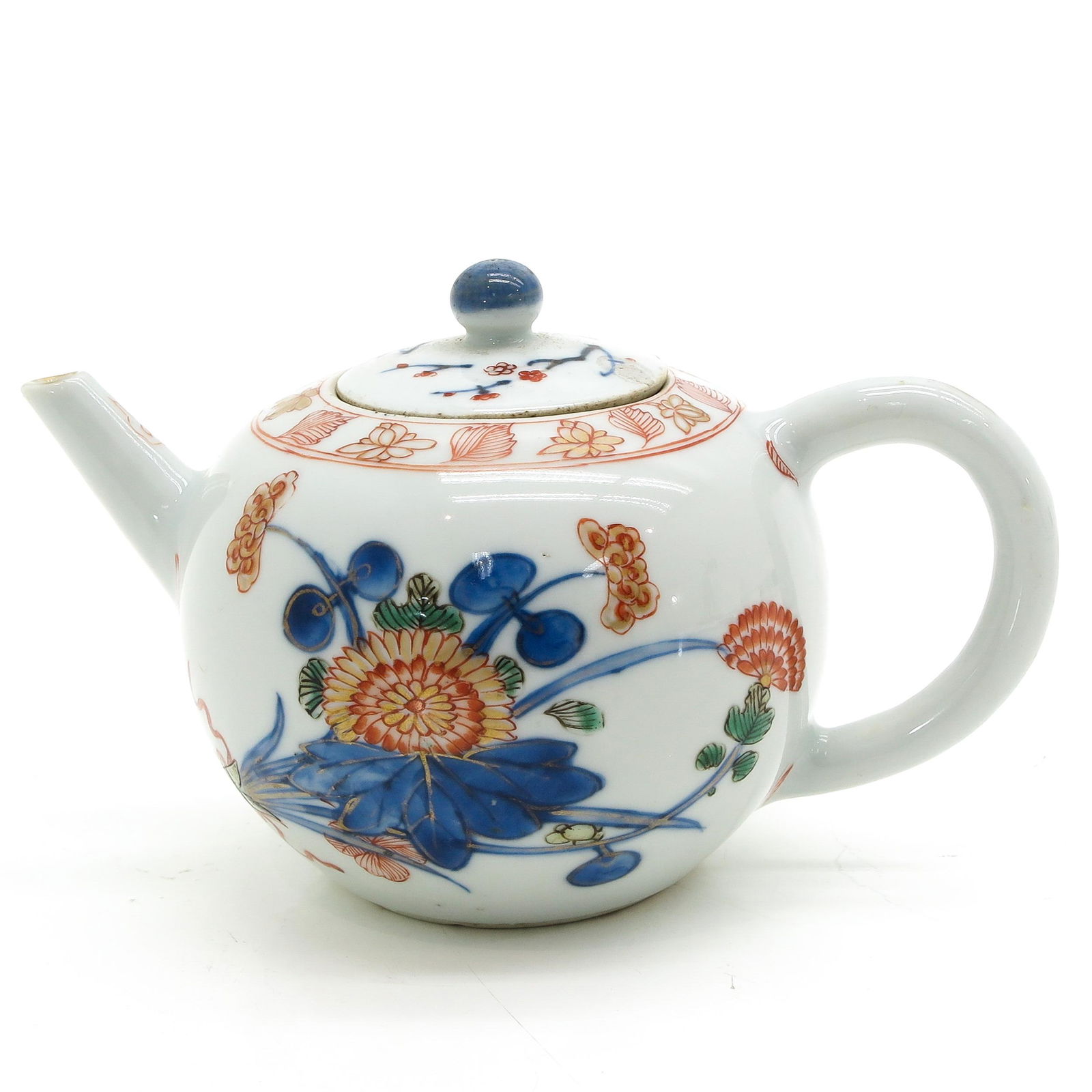 An Imari Teapot (1 of 8)