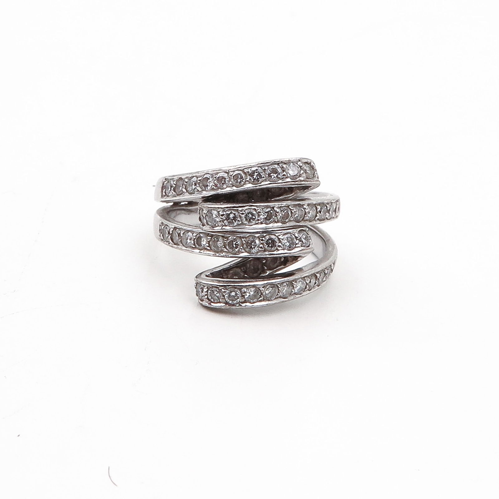 An 18KG Ladies Diamond Ring (1 of 2)