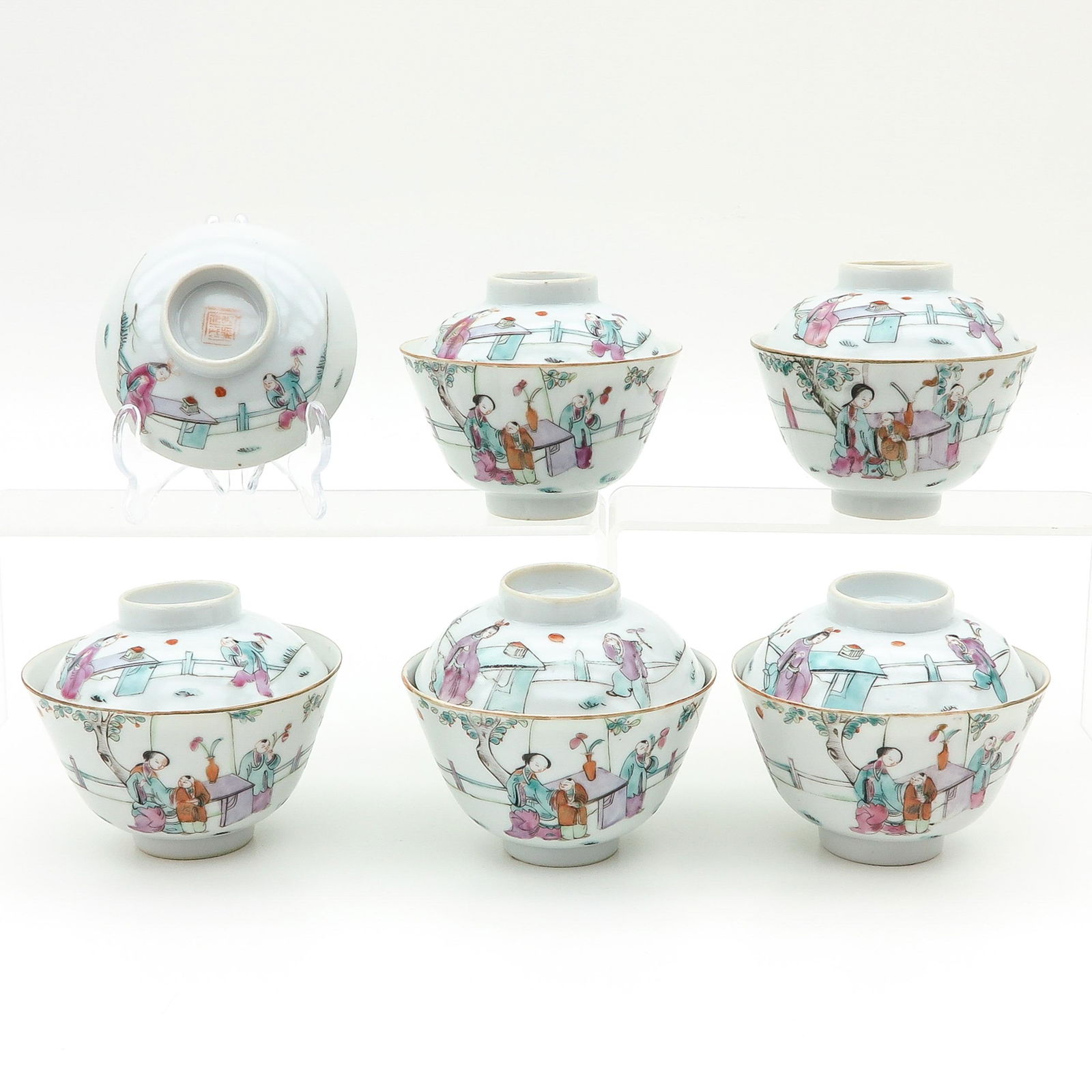 A Collection of Famille Rose Covered Cups (1 of 9)