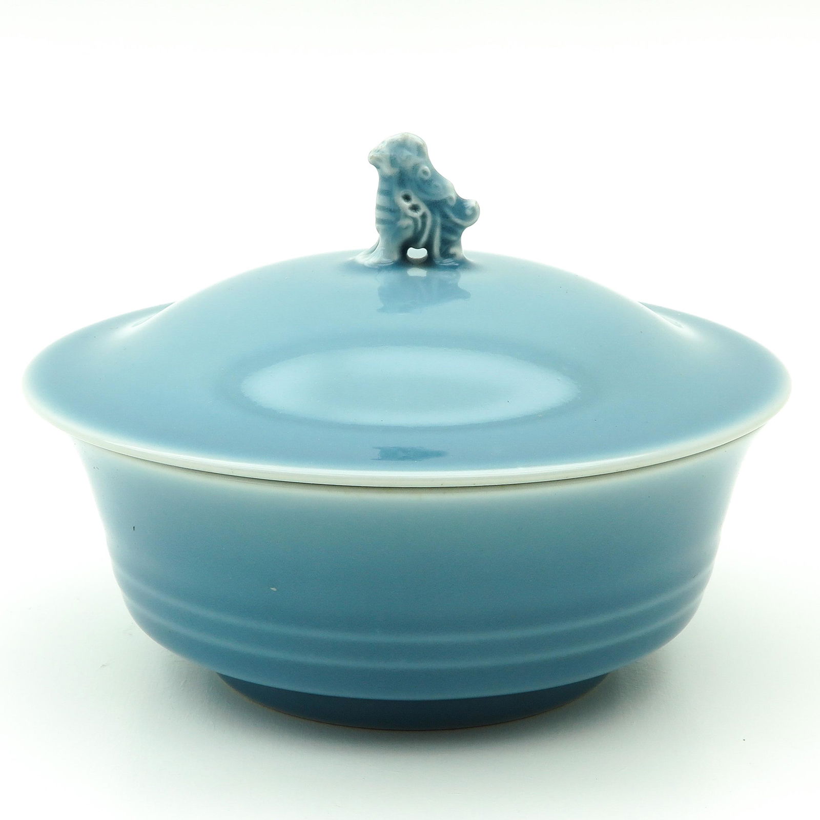 A Clair de Lune Covered Serving Bowl (1 of 10)