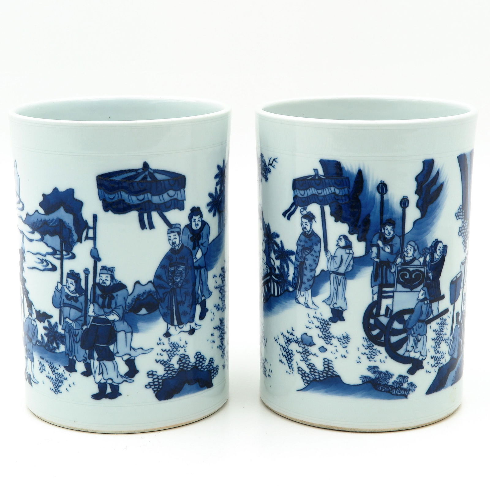 A Pair of Blue and White Brush Pots (1 of 9)